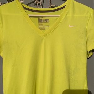 Women’s Nike Dri- fit shirt Small